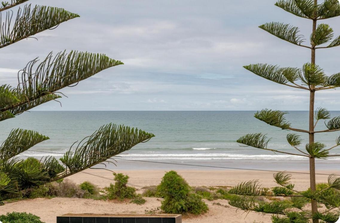 Ocean Breeze ,See View Apartment L'Oasis Экстерьер фото